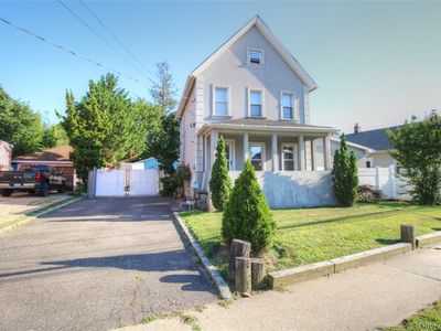 451 Atlantic Avenue, Freeport, NY, 11520