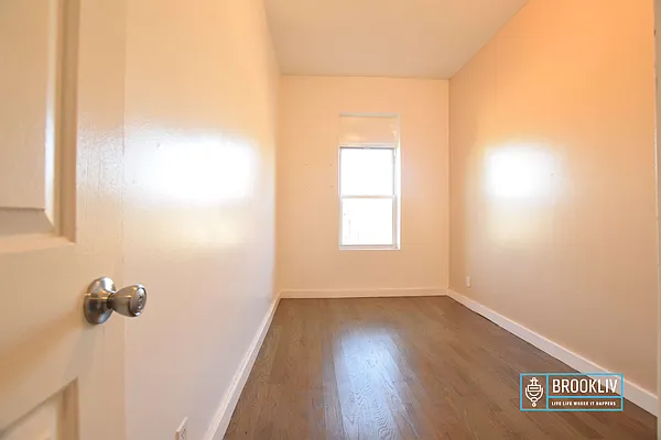 Rented by null | media 15