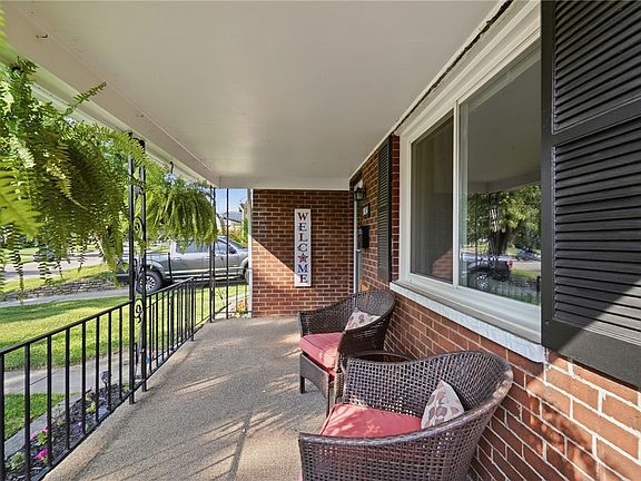 5th image of 1034 Berkshire Rd