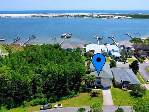 540 Parish Blvd, Mary Esther, FL 32569