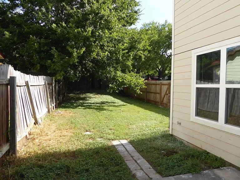 9102 Sanger Dr #A — Photo 19