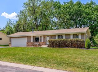6829 Dallas Ln N, Maple Grove, MN 55311