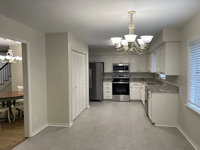 8438 Cedar Ridge Cir — Photo 22