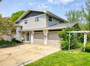 312 Steven Ct, Denmark, WI 54208