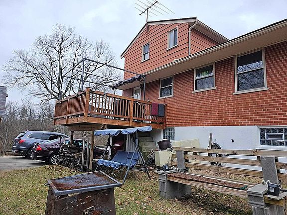 3rd image of 3404 Ferncroft Dr