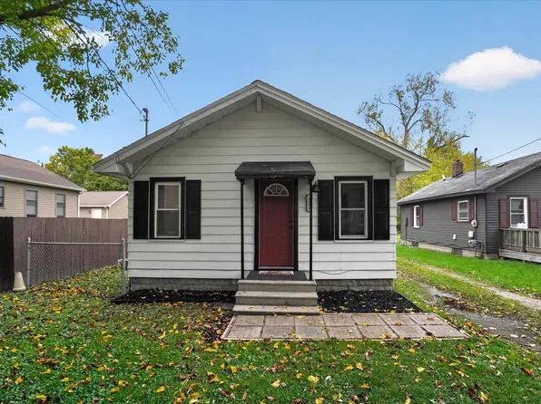 2032 Reo Rd, Lansing, MI 48910