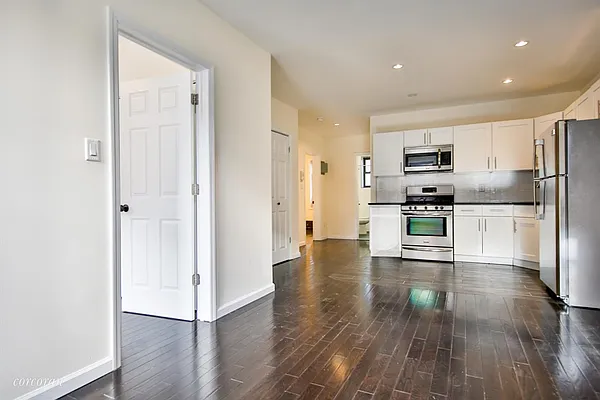 Rented by Corcoran | media 25