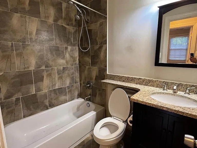 401 Commonwealth Ave #12A — Photo 15