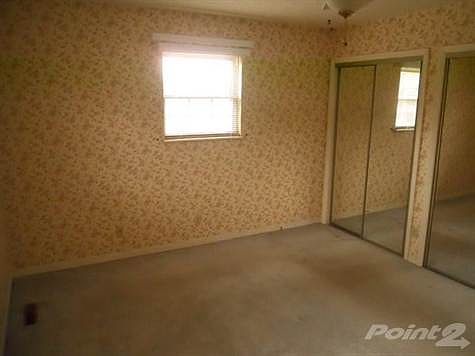 4th image of 1514 Johnson Dr