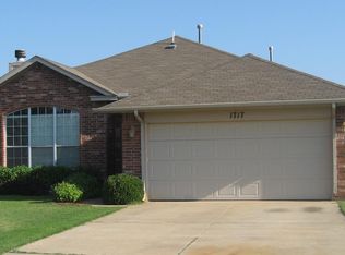 1717 Rasheed Rd, Edmond, OK 73003