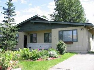 415 Camelot Dr, Anchorage, AK 99508