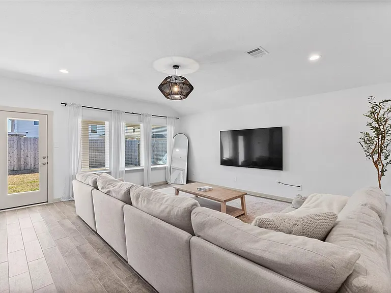 13220 Lago Acero Ln — Photo 4