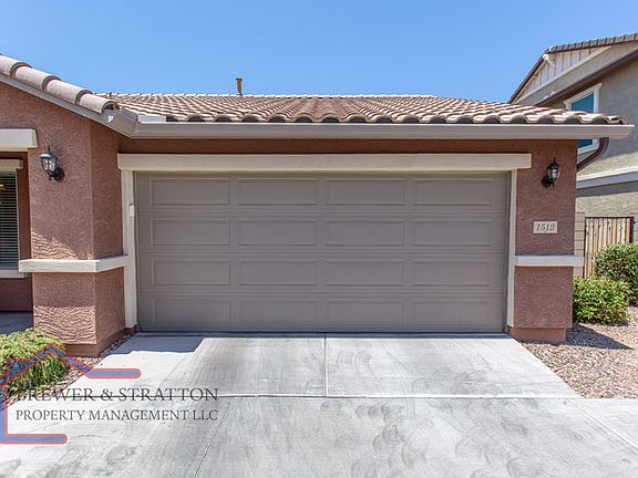 2nd image of 1512 N Balboa