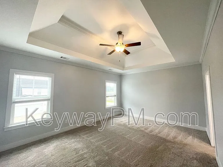 2217 Laurens St — Photo 15