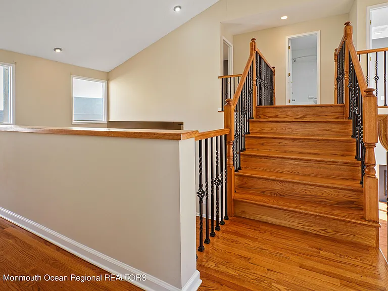 194 Pelican Ct — Photo 40