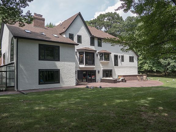 5th image of 11201 Woodhill Ln NE
