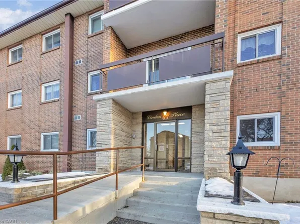 67 Breckenridge Dr #202, Kitchener, ON N2B 3R8