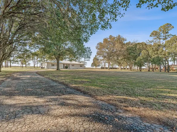 (undisclosed Address), Black Oak, AR 72414