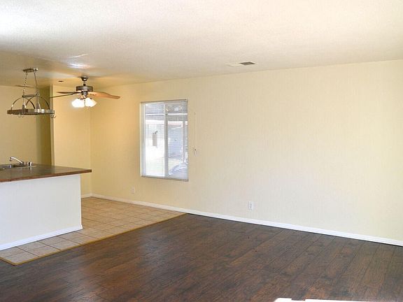 4th image of 110 Villa Court