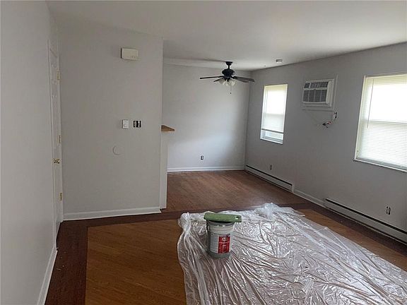 5th image of 1308 Cherry Hill Dr