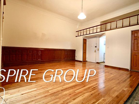 5th image of 159 W 75th St APT 1R