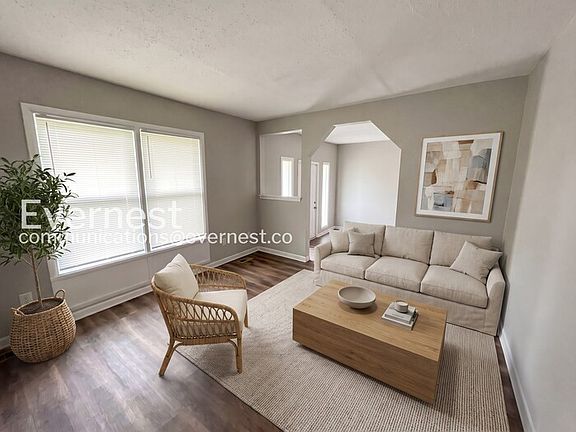 2nd image of 4435 Lincolndale Dr