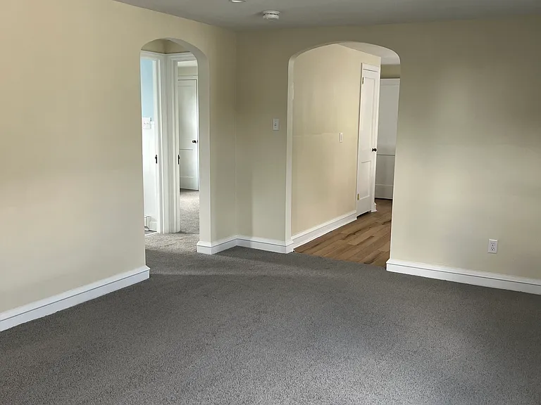 803 Burke St — Photo 8