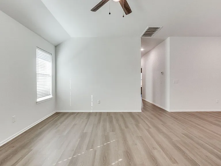 11505 Mackenzie Way — Photo 9