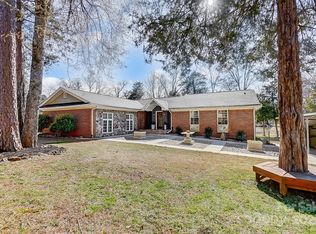 7201 Cedarfield Rd, Charlotte, NC 28227