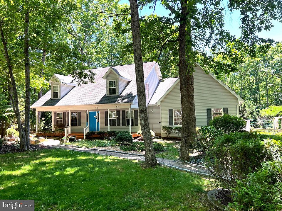 1st image of 724 Mitchell Point Rd