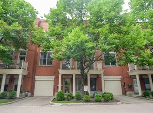 460 N Clinton St, Chicago, IL 60654