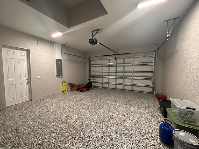 1219 Michael Ave — Photo 31
