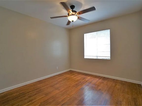 3rd image of 2418 A St #2422.5