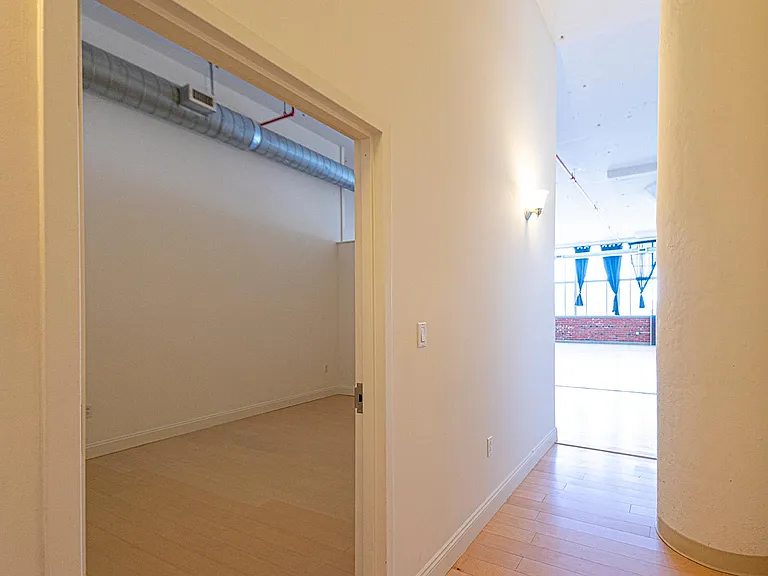 Liberties Lofts — Photo 18
