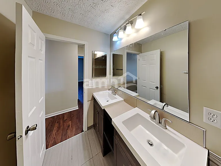 340 Evergreen Cir — Photo 24