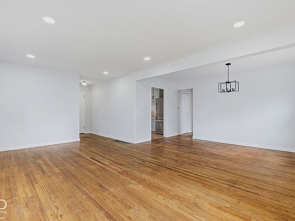 5th image of 4711 Carvel Ave