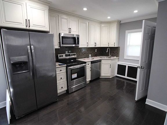 4th image of 45 W Fulton Ave