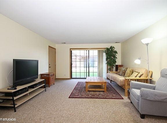 2nd image of 11727 Matterhorn Cir #101