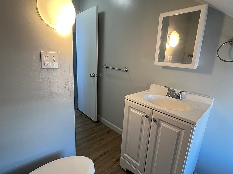 95 Wade St #4F — Photo 7