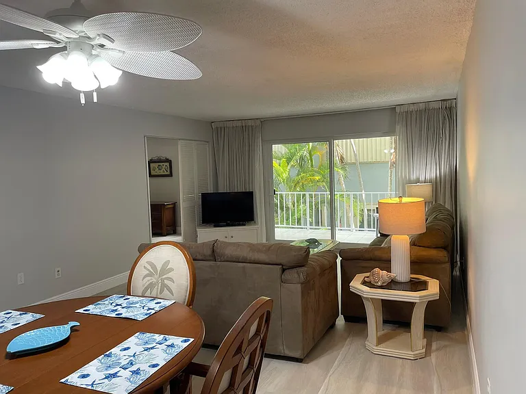 4629 Poinciana St #211 — Photo 14
