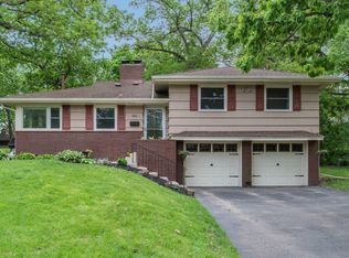 11421 Oakvale Rd N, Minnetonka, MN 55305