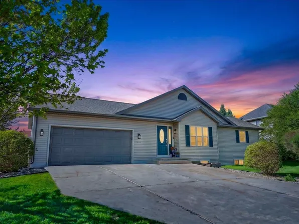 806 Longwood Drive, Oregon, WI 53575