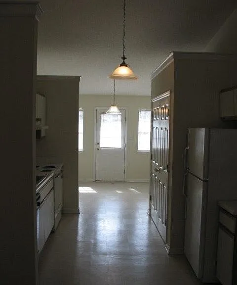 104 Benin Ct #B — Photo 5