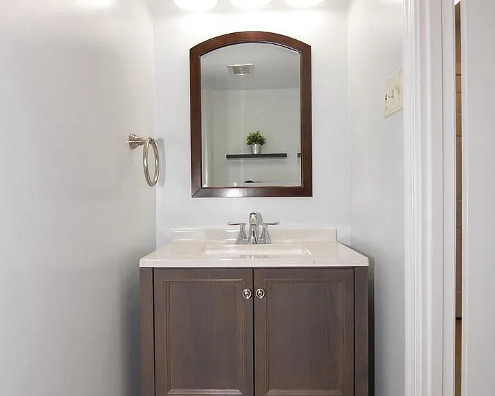 714 Hurley Ave — Photo 12