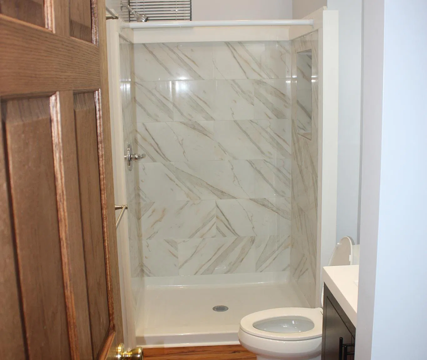 2 bed, 900 sqft, $1,300 — Photo 3