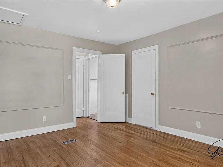 17127 Roselawn St — Photo 22