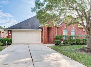 4822 Russett Ln, Sugar Land, TX 77479