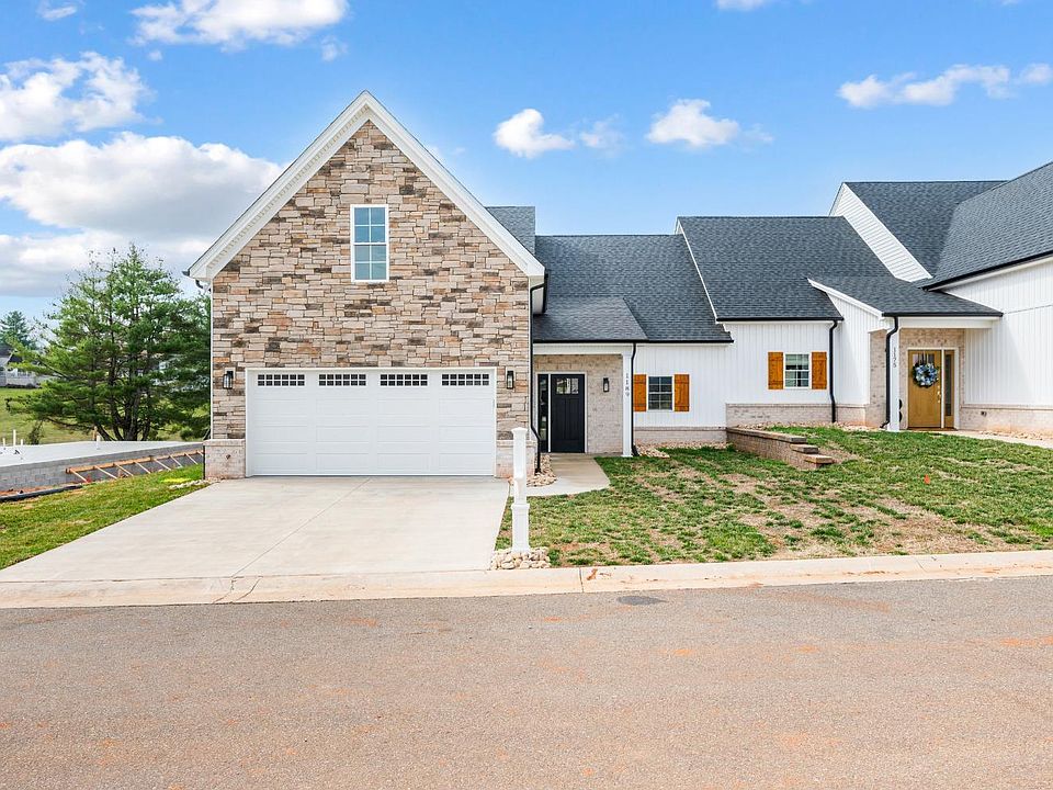 1st image of 45 Grandset Dr