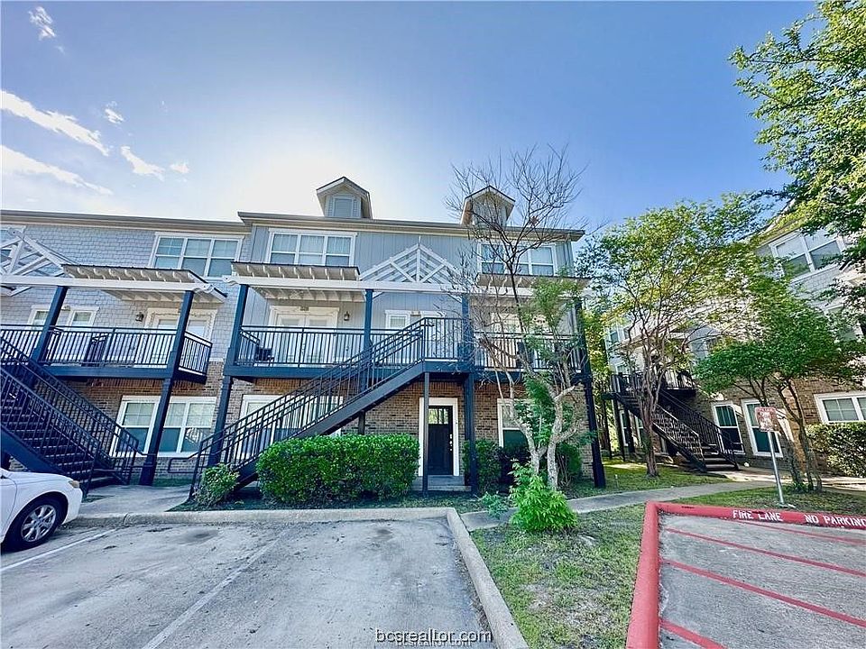 1st image of 1725 Harvey Mitchell Pkwy S APT 215