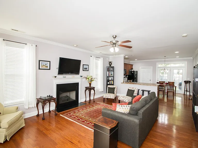 24 Hydrangea Ct — Photo 3